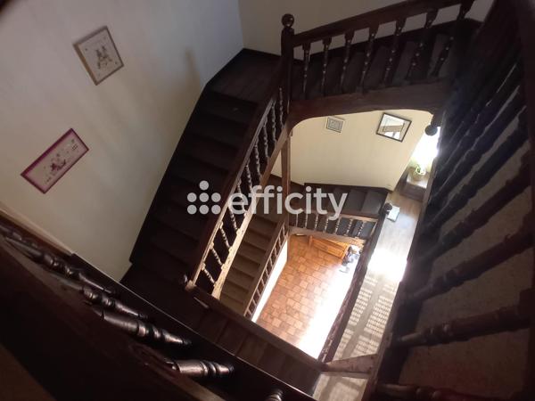 Maison
         10 pièces
        - 198 m² 265 000 € *