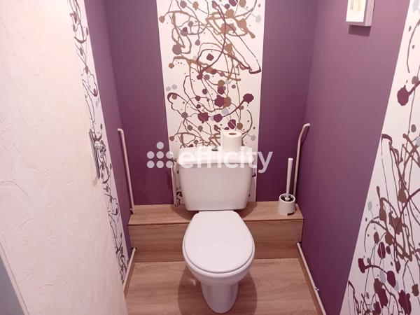 Maison
         10 pièces
        - 198 m² 265 000 € *