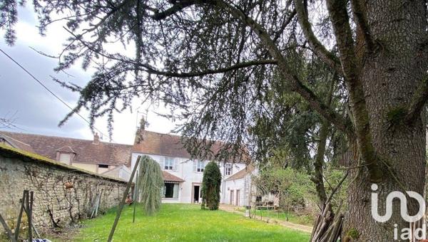 Maison 8 pièces de 210 m² à Égreville (77620)