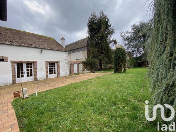 Maison 8 pièces de 210 m² à Égreville (77620)