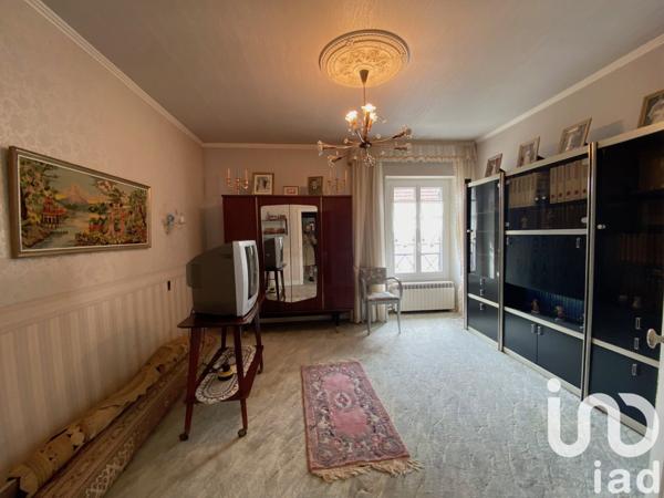 Maison 8 pièces de 210 m² à Égreville (77620)