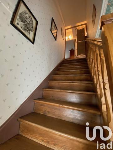 Maison 8 pièces de 210 m² à Égreville (77620)