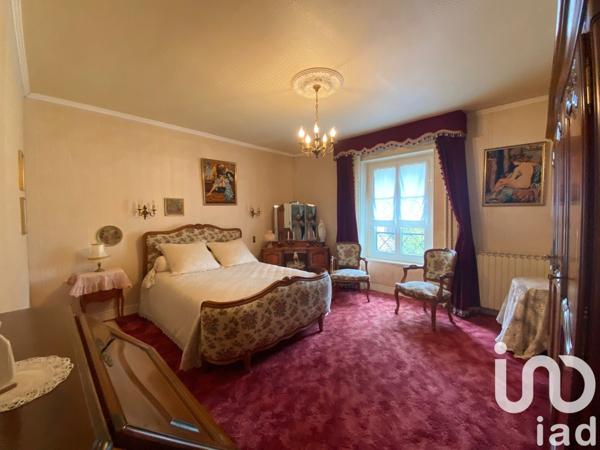 Maison 8 pièces de 210 m² à Égreville (77620)