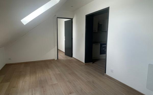 Appartement à louer    2 pièces • 29 m2 Saint-Amand-les-Eaux