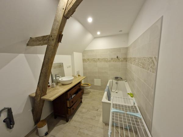 MAISON T3 + MAISON T2 à rénover et GRANGE