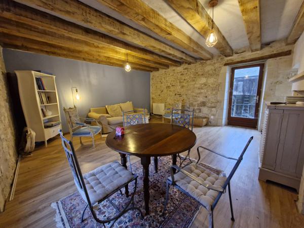 MAISON T3 + MAISON T2 à rénover et GRANGE