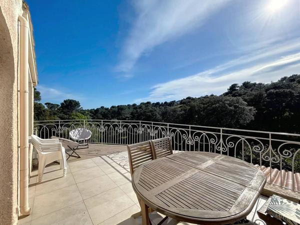 Magnifique villa avec F2 indépendant piscine garage