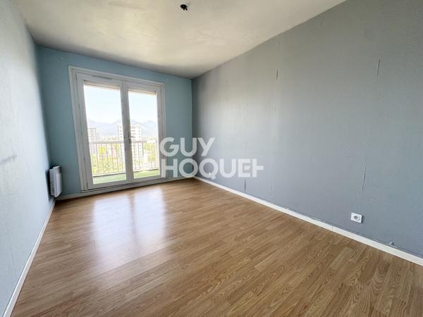 Appartement 5 pièces – 99,70 m² – Dernier étage avec vue imprenable – Échirolles Village