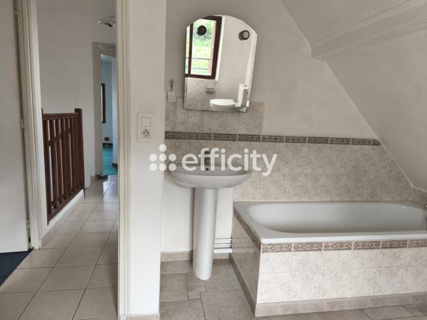 Maison
         10 pièces
        - 189 m² Exclusivité