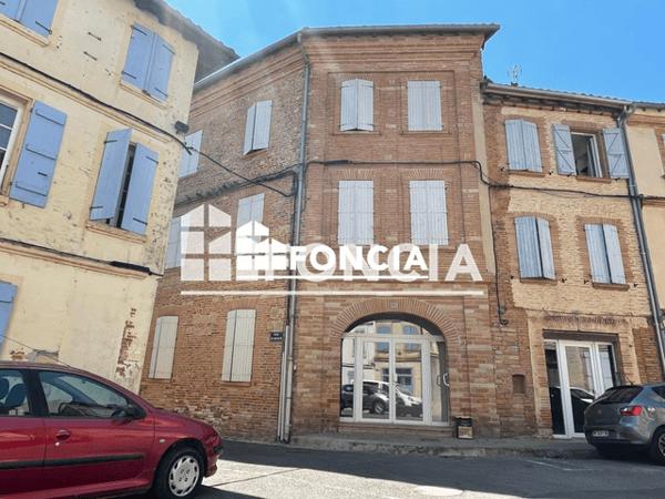 Location Appartement 2 pièces 64.23 m² - 21 RUE NOTRE DAME Lombez 32220