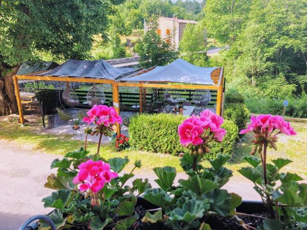 Puy de Dôme (63) -Maison d’Hôtes de Charme & Spa – Opportunité Rare en Auvergne