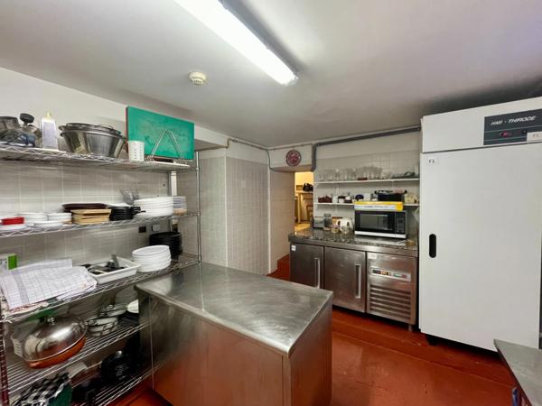 Puy de Dôme (63) -Maison d’Hôtes de Charme & Spa – Opportunité Rare en Auvergne