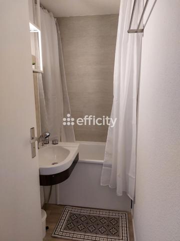 Appartement
         2 pièces
        - 22 m² 147 900 € *