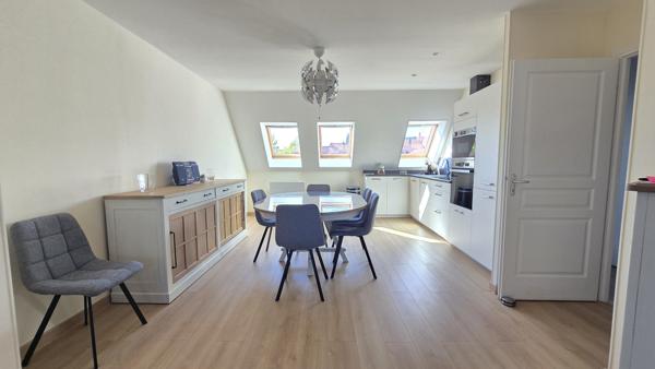 Appartement
         3 pièces
        - 55 m² 169 000 € *
