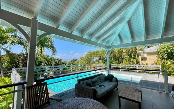 Maison à vendre    5 pièces • 142,81 m2 Petit-Bourg
