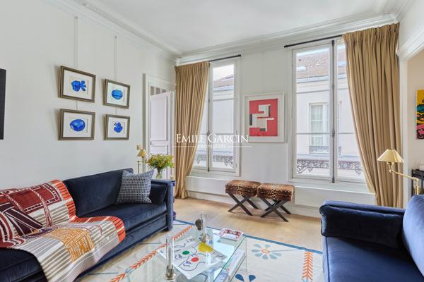 A vendre - appartement avec balcon  - 50 m² - Paris - 75006 - Saint-Germain-des-Prés