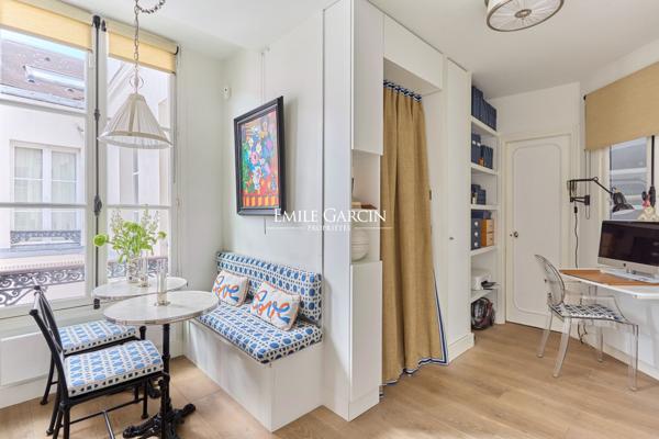A vendre - appartement avec balcon  - 50 m² - Paris - 75006 - Saint-Germain-des-Prés