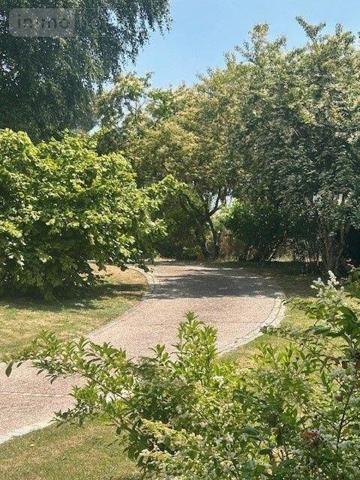 Maison à vendre à Baugé-en-Anjou dans le Maine-et-Loire (49150), ref : LB/2535   
campagne