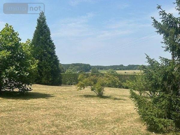 Maison à vendre à Baugé-en-Anjou dans le Maine-et-Loire (49150), ref : LB/2535   
campagne