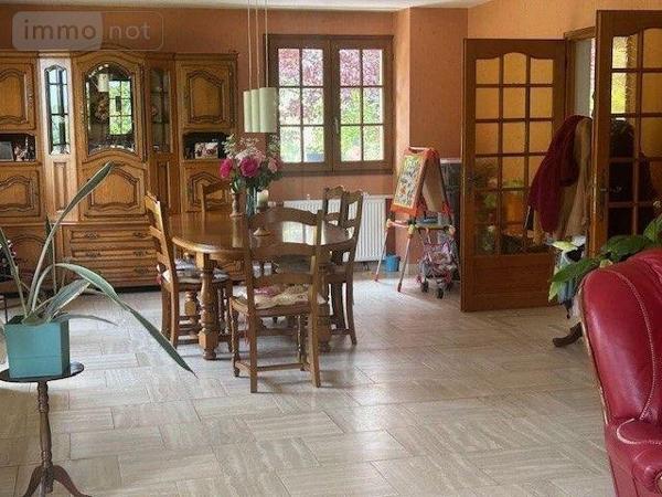 Maison à vendre à Baugé-en-Anjou dans le Maine-et-Loire (49150), ref : LB/2535   
campagne