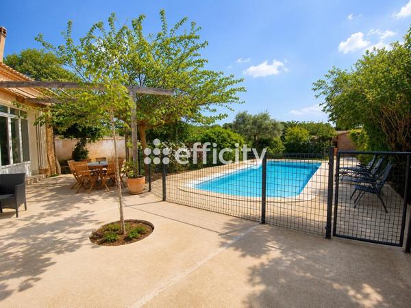 Maison
         8 pièces
        - 230 m² 529 000 € *