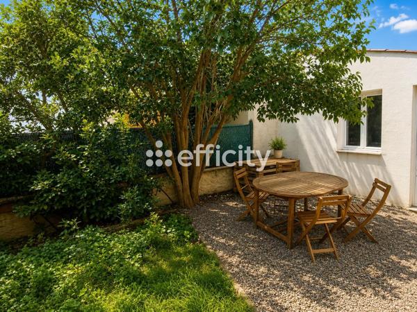 Maison
         8 pièces
        - 230 m² 529 000 € *