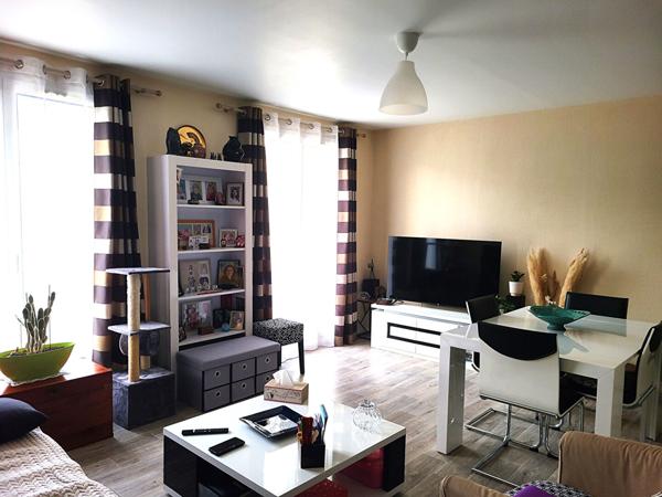 NOUVEAU Appartement Fontenay Le Fleury 2 pièces en parfait état