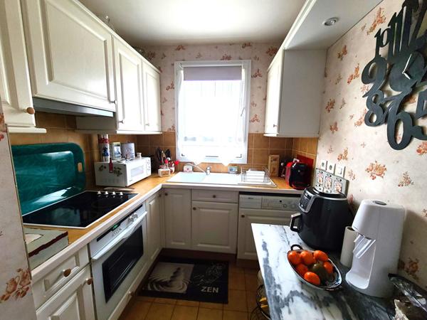 NOUVEAU Appartement Fontenay Le Fleury 2 pièces en parfait état