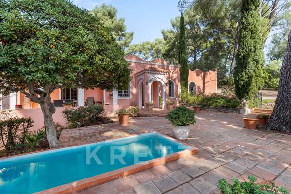 Propriété à rénover Vue Dégagée Mer - Piscine - Tennis