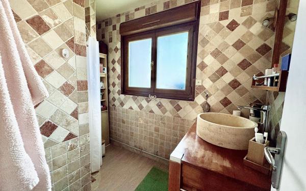 Maison à vendre    5 pièces •  Sées