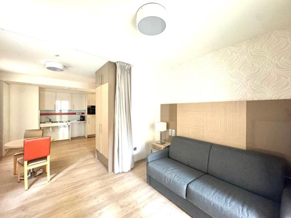 Fréjus centre - résidence récente studio 28m2 avec balcon