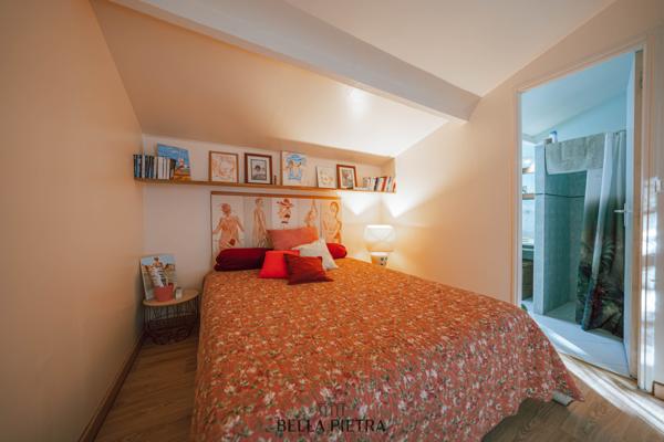 Saint-Gély-du-Fesc (34980) Saint-Gély-du-Fesc centre - Maison de charme avec piscine et jardin arboré