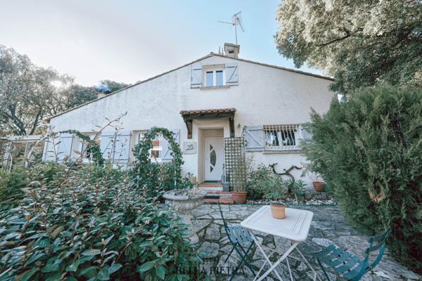 Saint-Gély-du-Fesc (34980) Saint-Gély-du-Fesc centre - Maison de charme avec piscine et jardin arboré