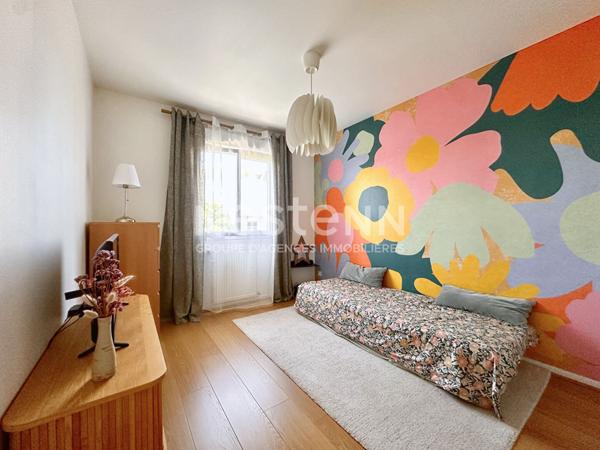 Appartement en duplex 4 pièces 3 chambres avec place de parking - 69500 BRON