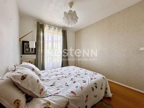 Appartement en duplex 4 pièces 3 chambres avec place de parking - 69500 BRON