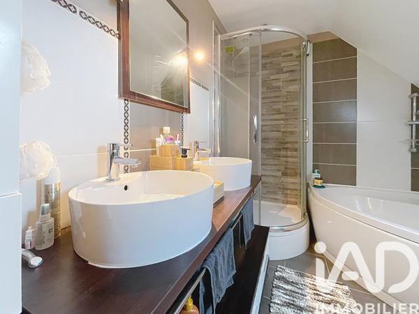 Maison à vendre 5 pièces 137 m² Sorigny