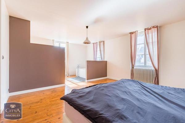 Vente maison 9 pièces de 340m²