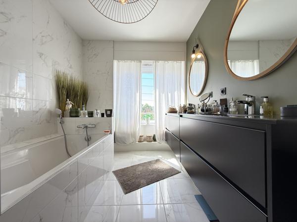 LORIENT- Maison 4 Chambres + T2