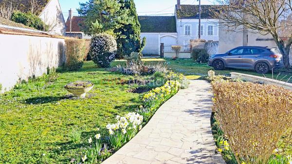 Vente Maison90 m² - 5 Pièces - SCEAUX DU GATINAIS (45490)