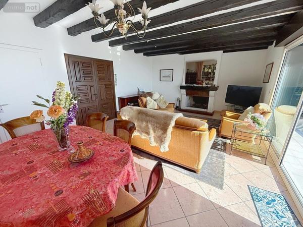 Maison à vendre à Gex dans l'Ain (01170), ref : 01047-650