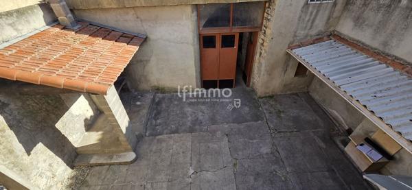 Ensemble immobilier à fort potentiel + dépendances + local commercial