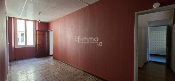 Ensemble immobilier à fort potentiel + dépendances + local commercial