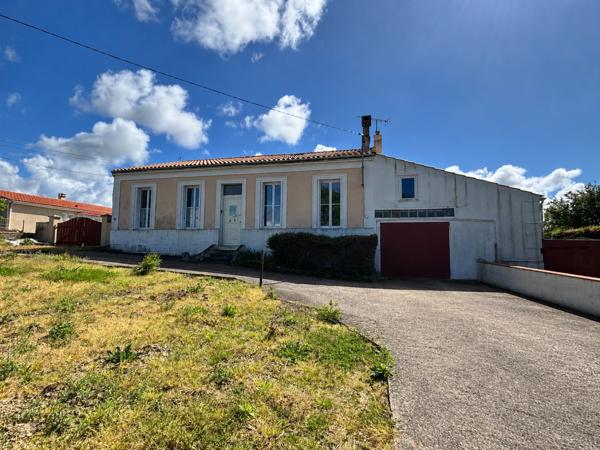 Maison
                                                                                                                                                                                                                                                                                                                        5 pièce(s)                                                                                                                                                                                                          4 chambre(s)                                                                                                                                                                                                          160  m²