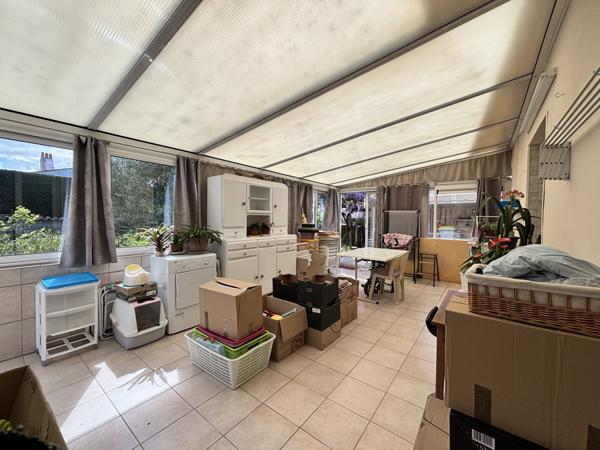 Maison
                                                                                                                                                                                                                                                                                                                        5 pièce(s)                                                                                                                                                                                                          4 chambre(s)                                                                                                                                                                                                          160  m²