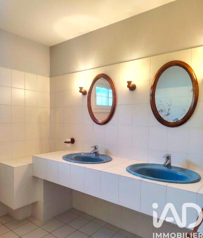 Maison à vendre 5 pièces 158 m² Léognan