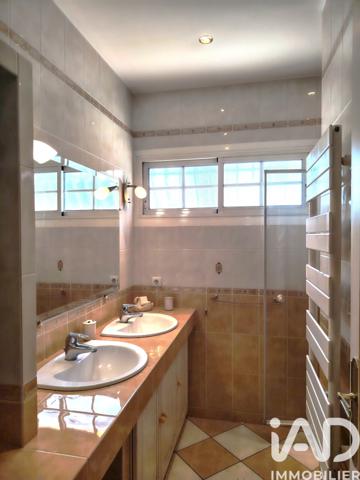 Maison à vendre 5 pièces 158 m² Léognan