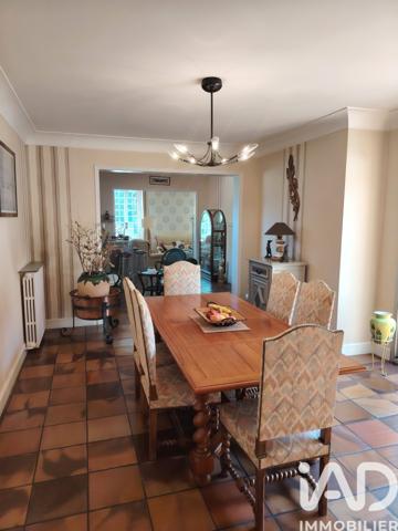 Maison à vendre 5 pièces 158 m² Léognan