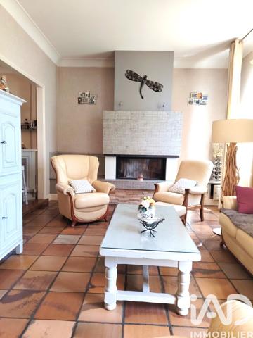 Maison à vendre 5 pièces 158 m² Léognan
