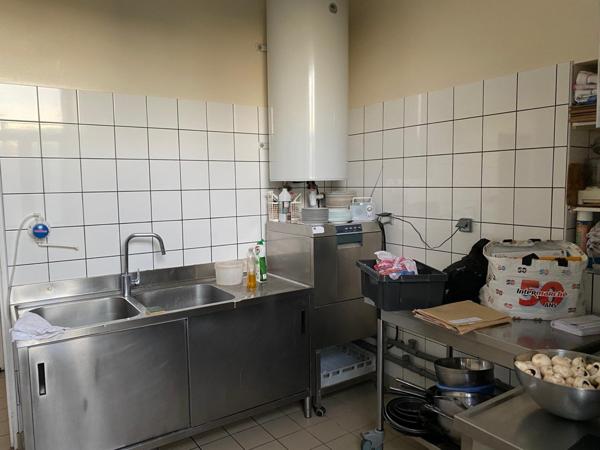 Fonds de commerce, restaurant - bar - épicerie, proximité immédiate centre Athis Val de Rouvre