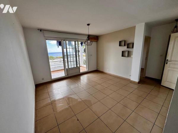 LA POSSESSION T2 CENTRE VILLE VUE MER